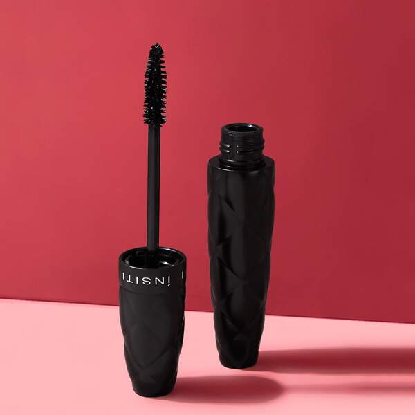 

Long-wearing Lengthening Mascara Black