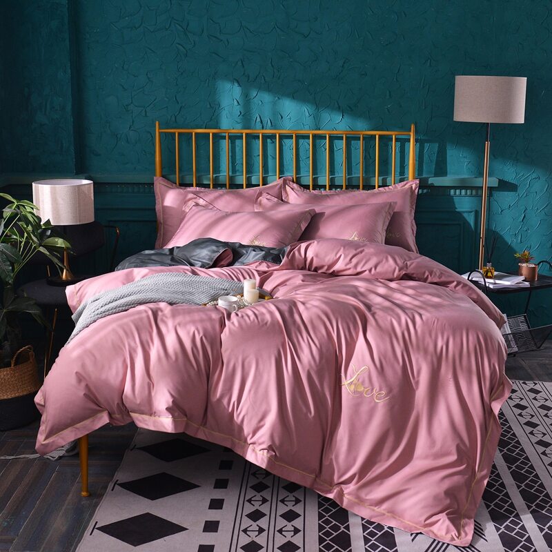 

Letter Embroidered Sheet Set, Pink