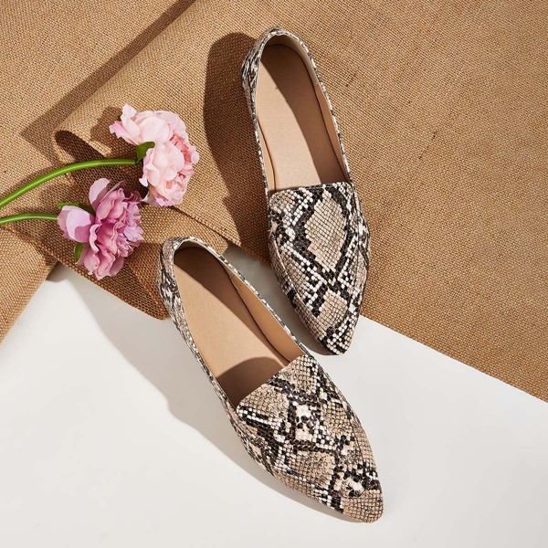 

Point Toe Snakeskin Print Flats, Multicolor