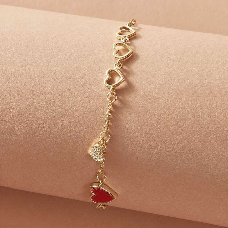

1pc Hollow Out Heart Decor Chain Bracelet, Gold
