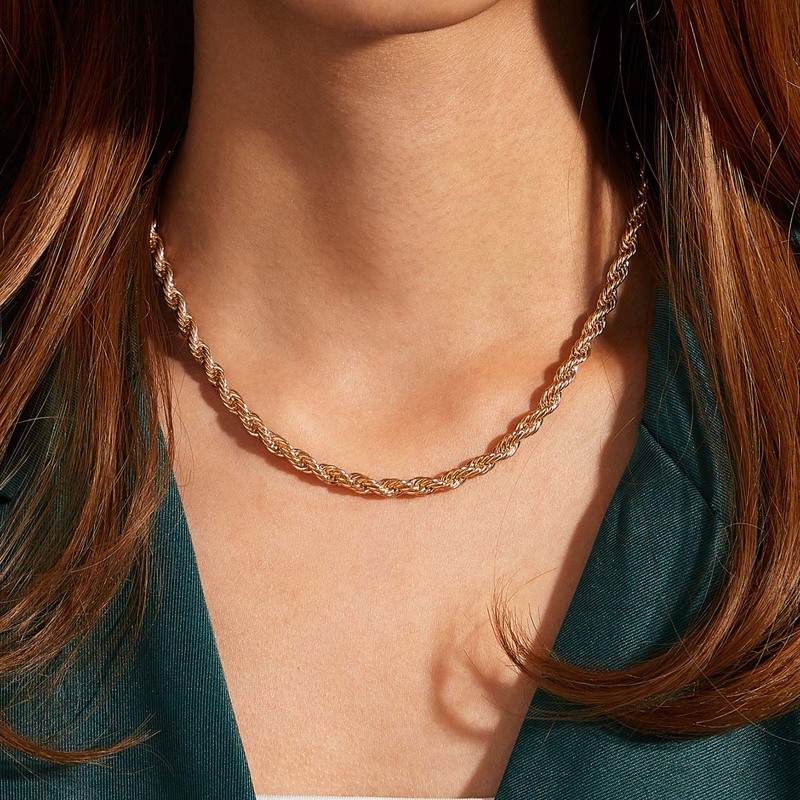 

1pc Metallic Chain Necklace, Gold