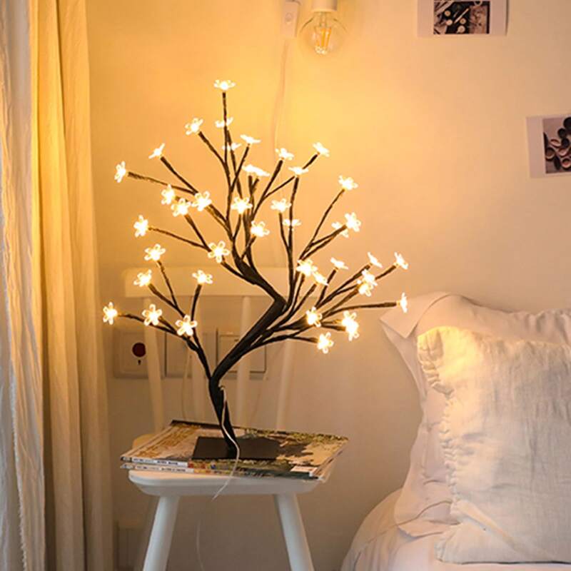 

Plum Blossom Shaped Light, Yellow