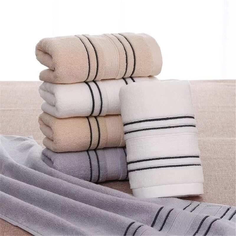 

1pc Line Pattern Face Towel, Multicolor