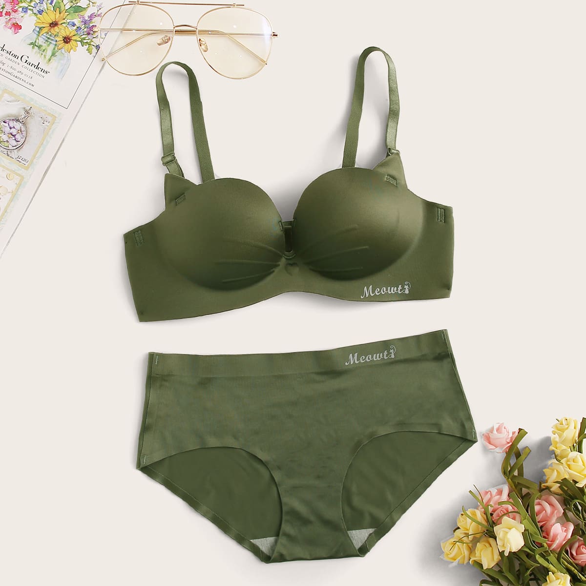 

Cat Ear Detail Seamless Lingerie Set