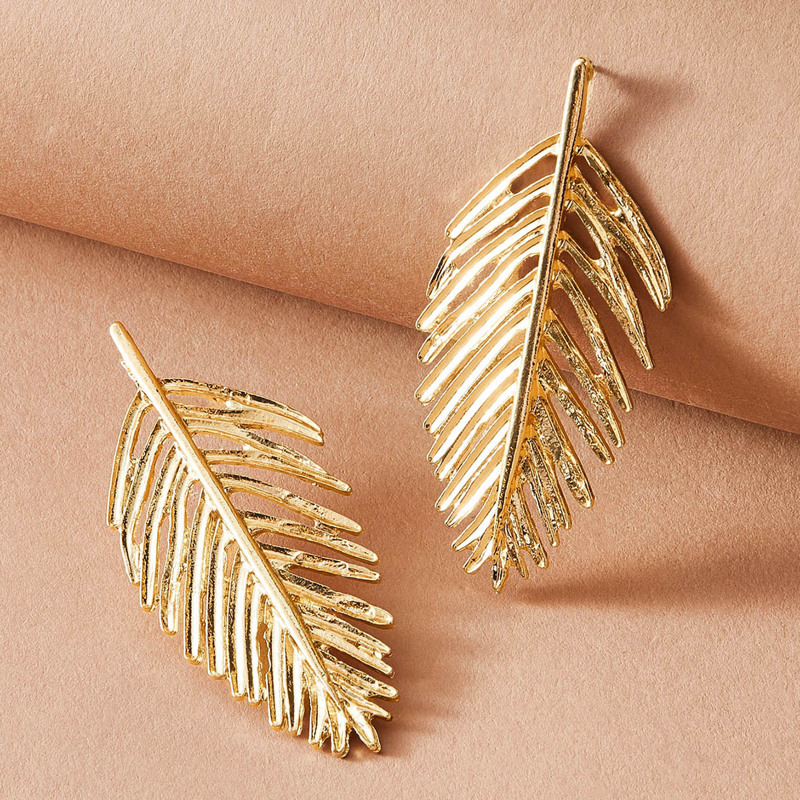 

1pair Leaf Shaped Earrings, Gold