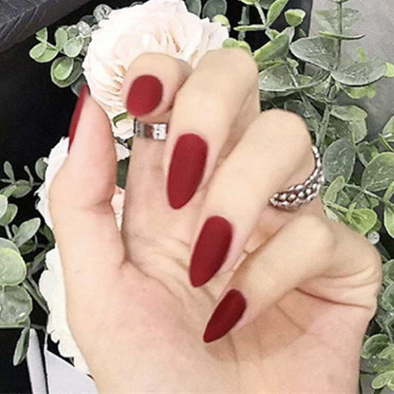 

24pcs Plain Point Fake Nails, Red