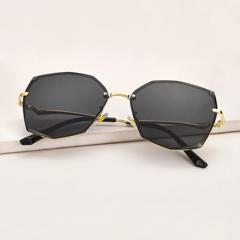 

Metal Frame Sunglasses With Case, Black