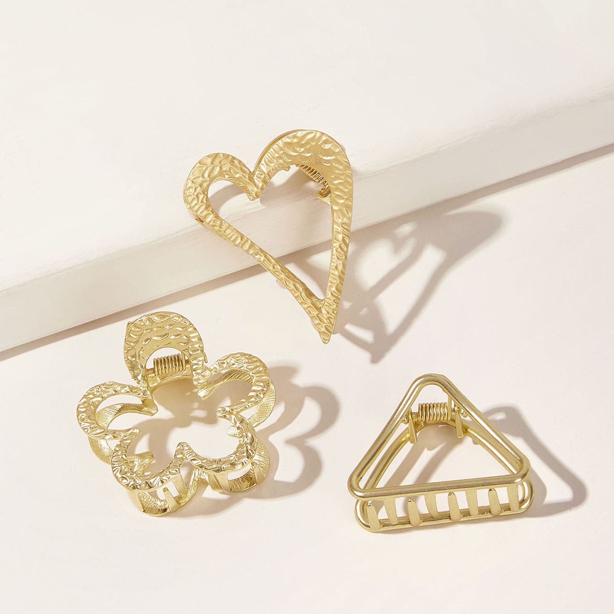 

3pcs Textured Triangle & Heart Shaped Hair Claw, Gold