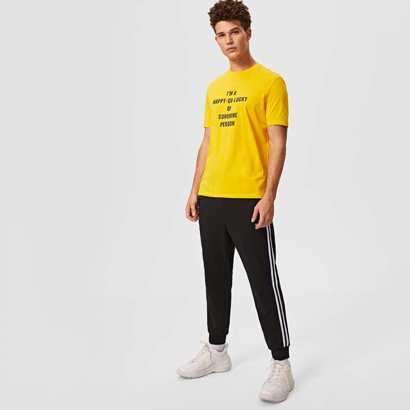 

Guys Slogan Graphic Top & Side Striped Sweatpants Set, Multicolor