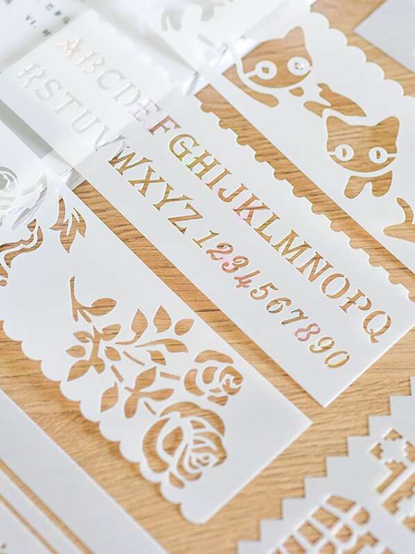 

1pc Random Pattern Hollow Template Ruler