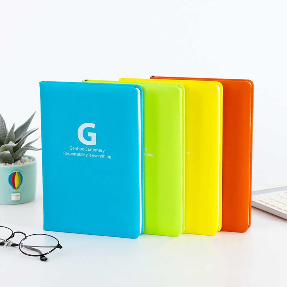 

1pack Random Letter Graphic Hardcover Notebook