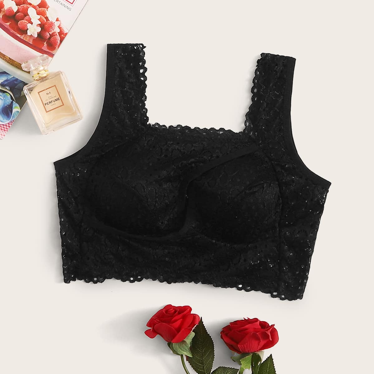 

Floral Lace Twist Bralette, Black
