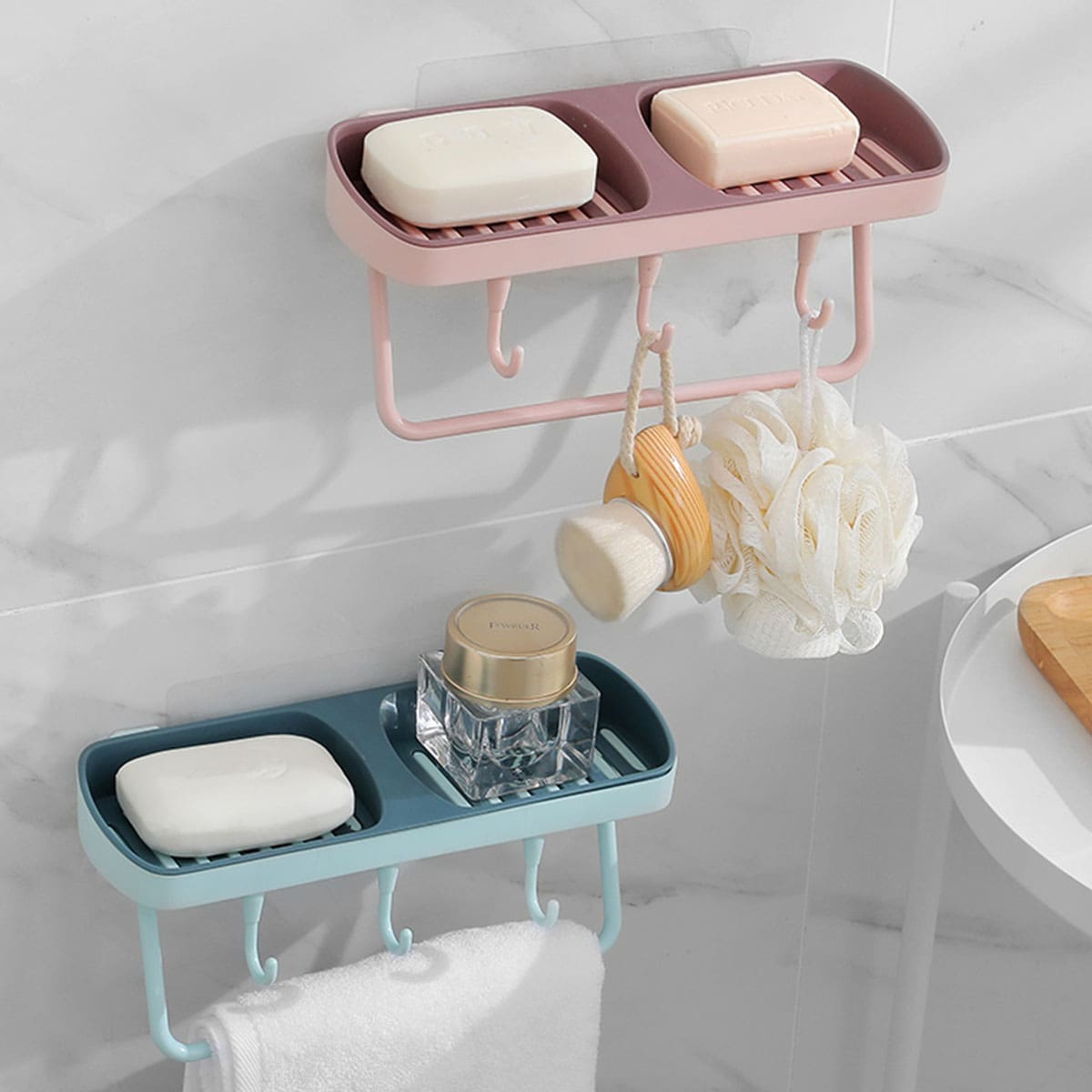 

1pc Random Wall Mounted Soap Rack With 3pcs Hook, Multicolor
