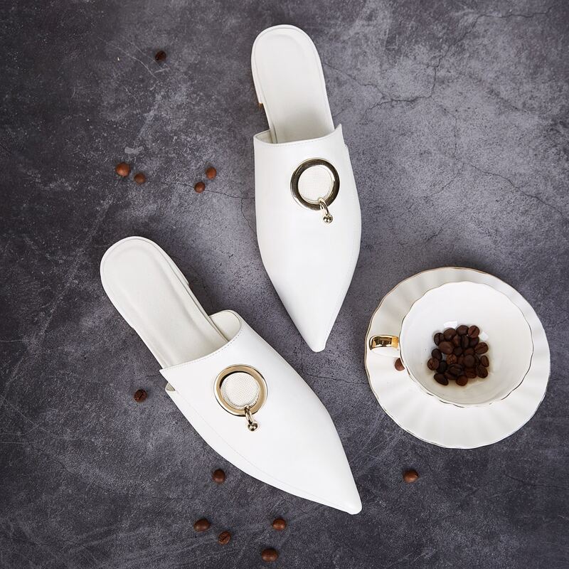 

Point Toe Flat Mules