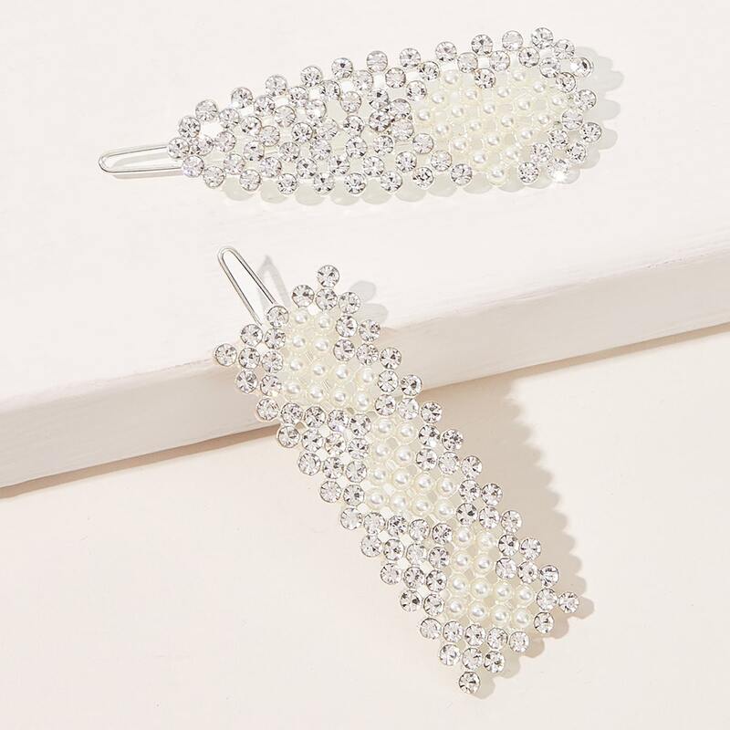 

2pcs Rhinestone Engraved Faux Pearl Hair Clip, White