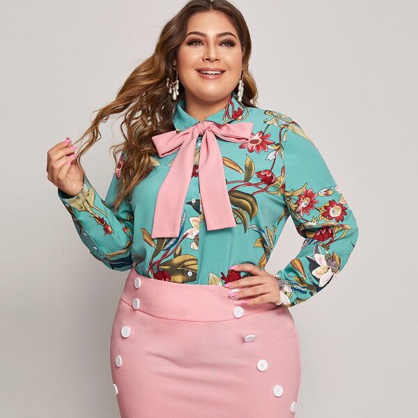 

Plus Contrast Tie Neck Botanical Print Blouse, Multicolor