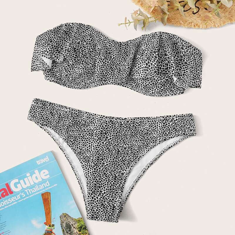 

Graphic Ruffle Trim Bandeau Bikini Swimsuit, Black and white