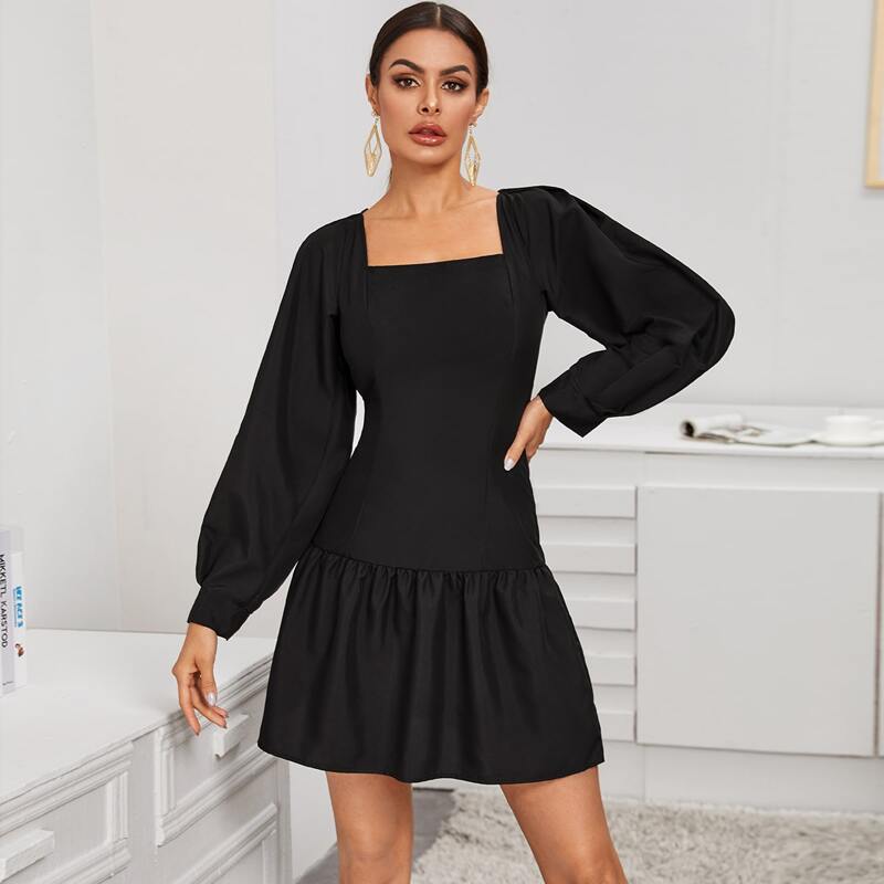 

Square Neck Ruffle Hem Fitted Dress, Black