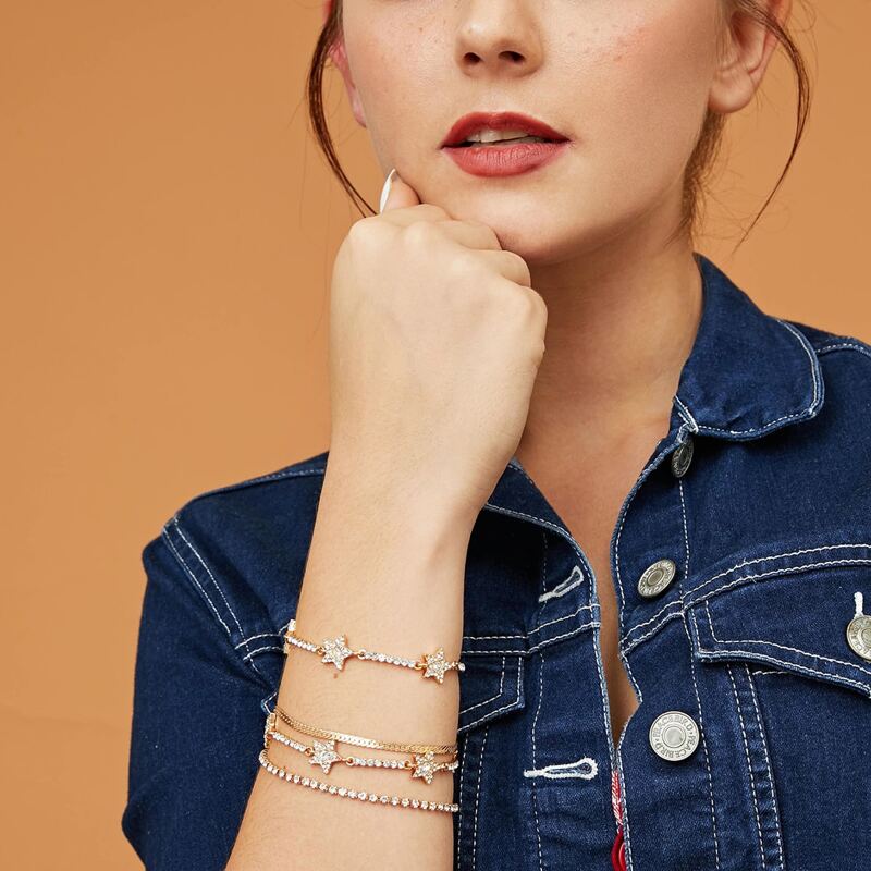 

4pcs Rhinestone Engraved Star Bracelets, Gold