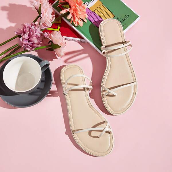 

Toe Ring Flat Sandals, White