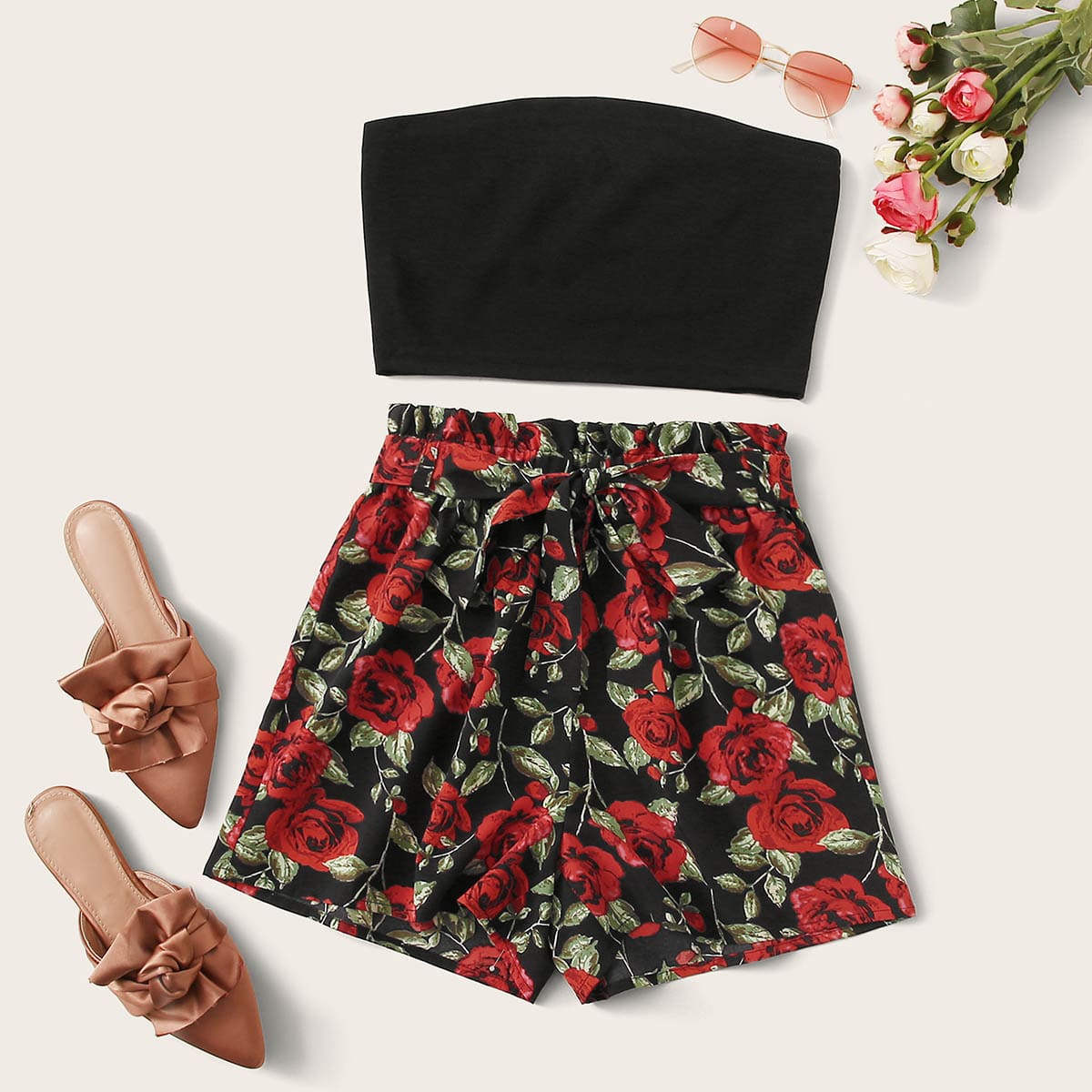 

Crop Tube Top With Floral Print Belted Shorts, Multicolor