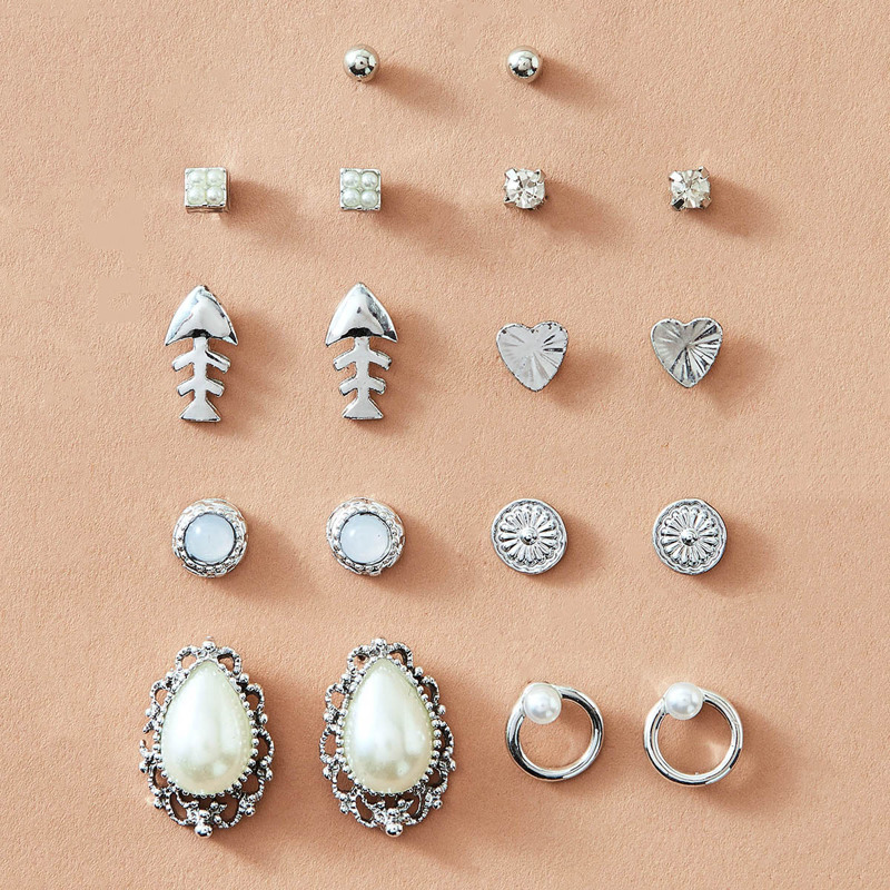 

9pairs Heart & Rhinestone Decor Earrings, Silver