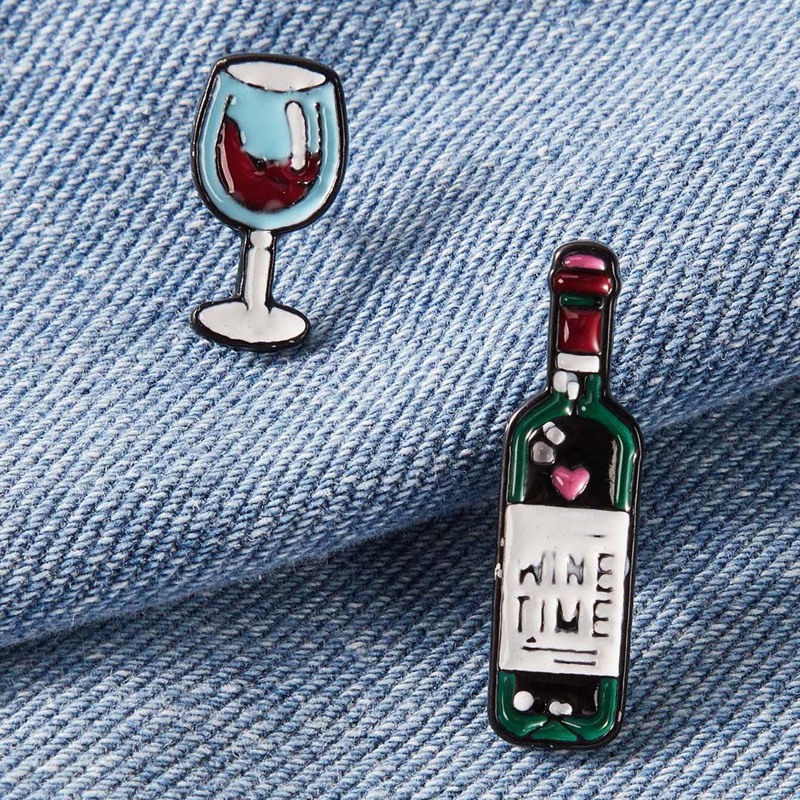 

2pcs Wine Shaped Brooch, Multicolor
