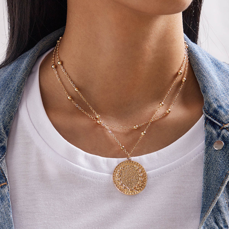 

1pc Round Charm Layered Necklace, Gold