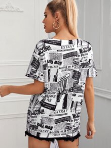 Camiseta oversize de manga corta con estampado de periódico - Blanco y Negro - Ver 2