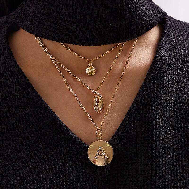

1pc Shell & Letter Engraved Charm Layered Necklace, Gold