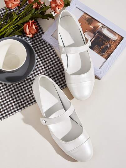 Block Heeled Mary Jane Shoes