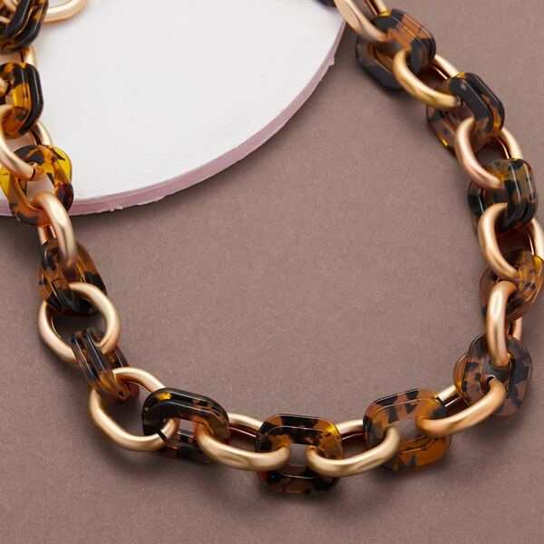 

Tortoise Chunky Chain Link Necklace, Multicolor