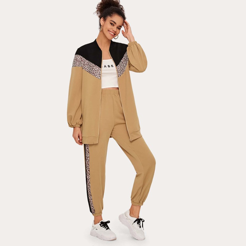 

Leopard Print Chevron Zip Up Sweatshirt and Joggers Set, Khaki