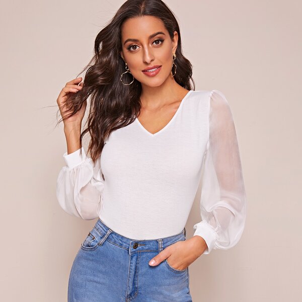 

V-Neck Contrast Mesh Fitted Top, White