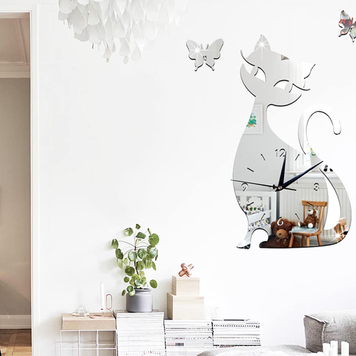 

1pc Cat Shaped Mirror Surface Wall Clock, Multicolor