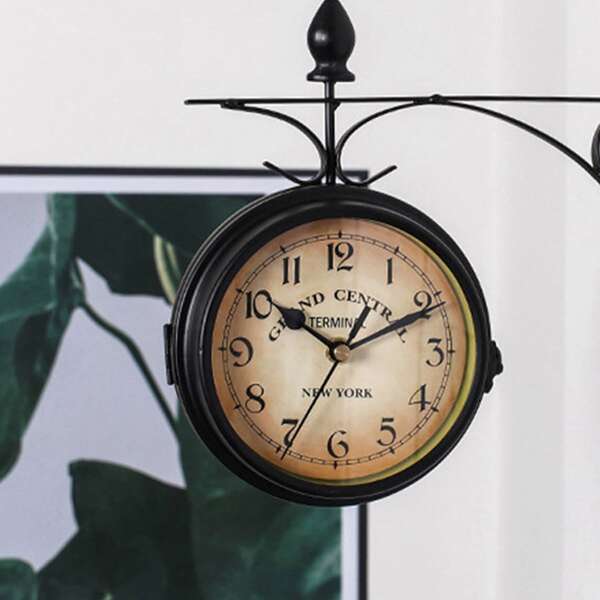 

1pc Vintage Iron Clock, Multicolor