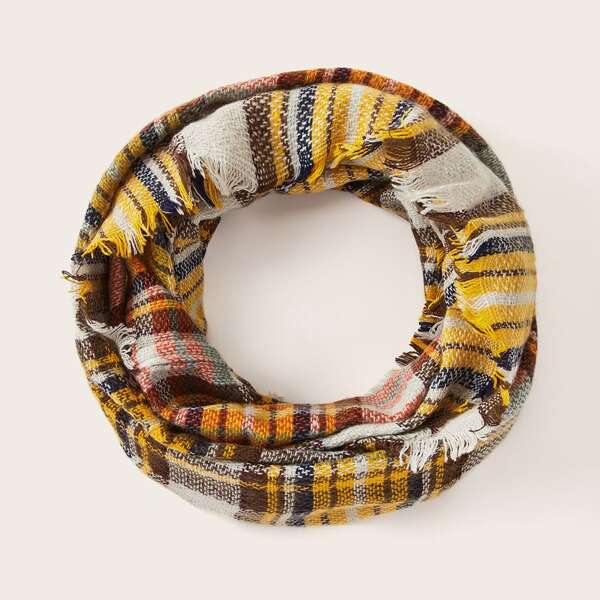 

Plaid Pattern Raw Hem Scarf, Multicolor