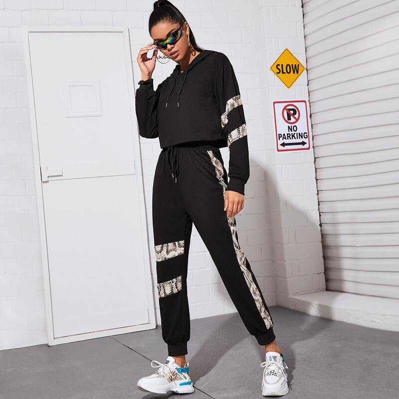 

Snakeskin Panel Drawstring Hoodie With Joggers, Black