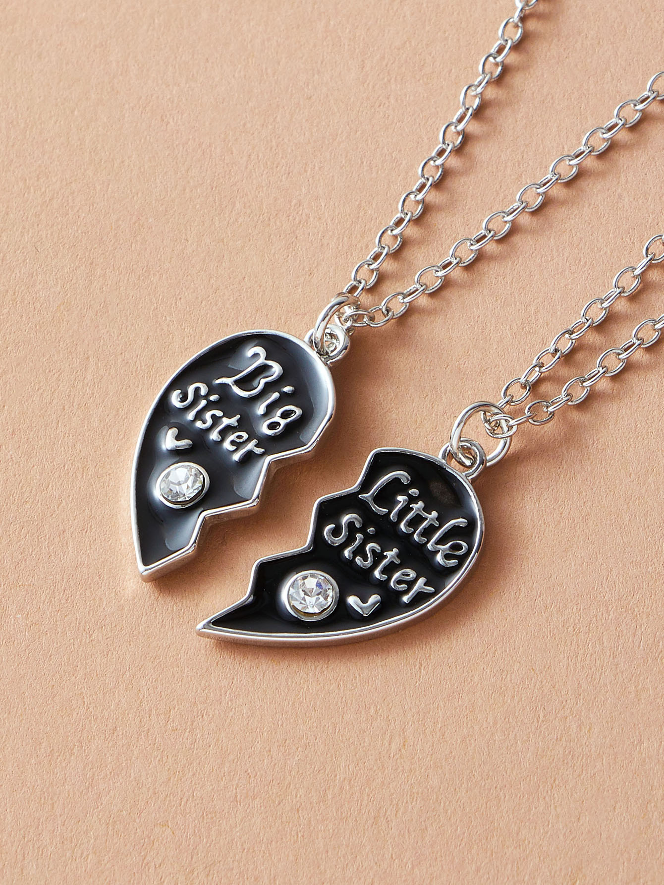 2pcs Rhinestone Decor Heart Charm Necklace thumbnail