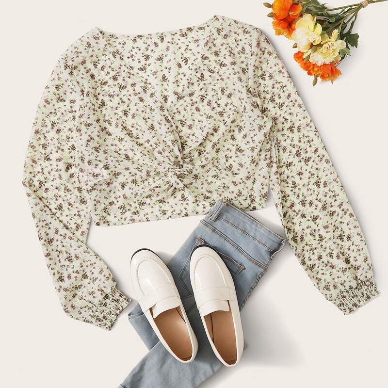 

Ditsy Floral Twist Front Top, Multicolor