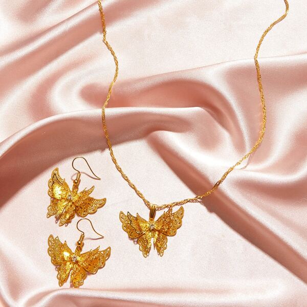 

3pcs Butterfly Charm Necklace & Earrings