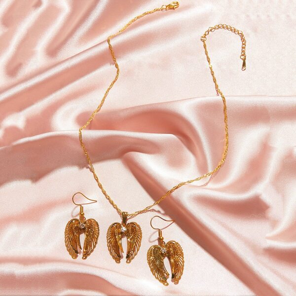 

3pcs Wing Charm Necklace & Earrings, Gold