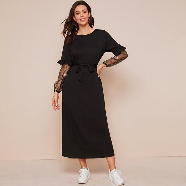 

Платье с поясом, вышивкой и сетчатой вставкой, Чёрный