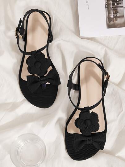 Floral Applique & Bow Decor Toe Post Sandals