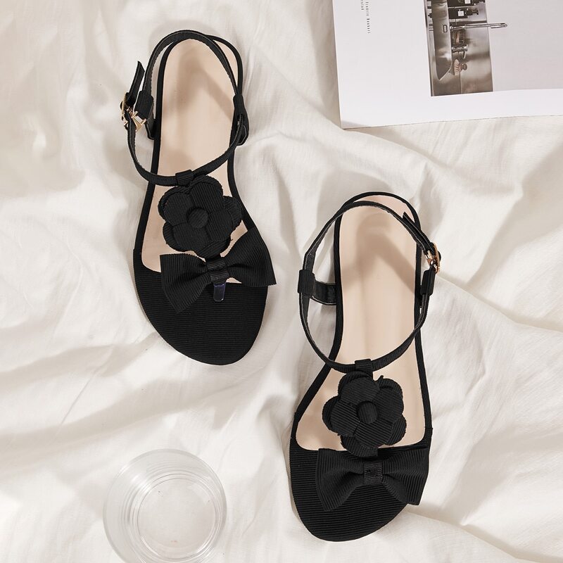 

Floral Applique & Bow Decor Toe Post Sandals, Black