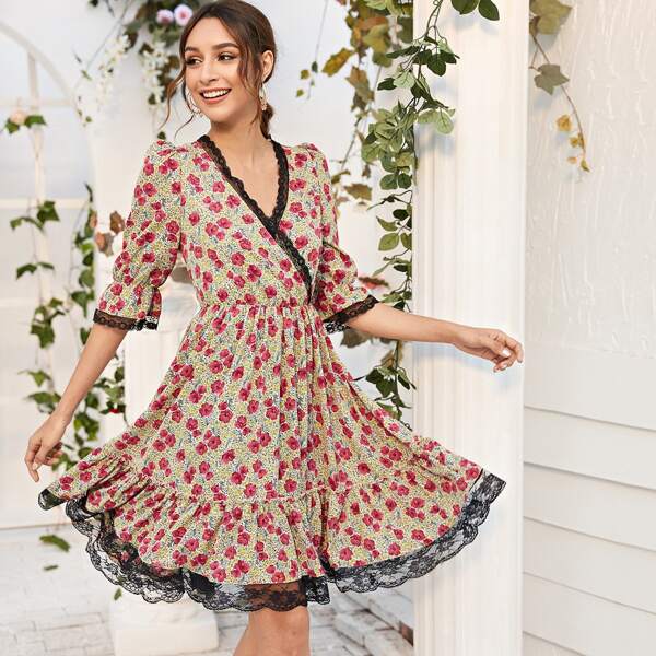 

Lace Trim Floral Print Surplice Dress, Multicolor