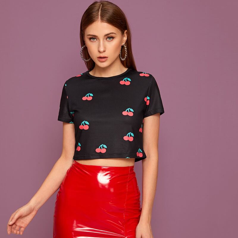 

Cherry Graphic Crop Tee, Black