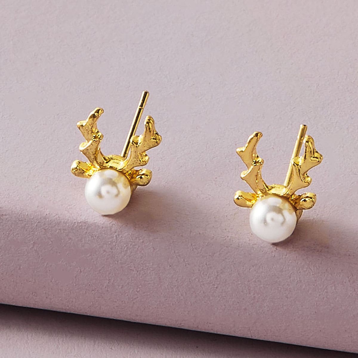 

1pair Faux Pearl Decor Antlers Stud Earrings, Multicolor