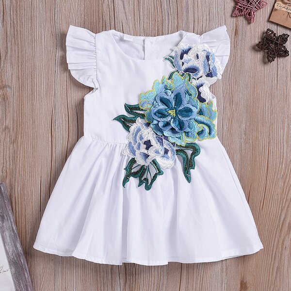 

Toddler Girls Floral Patched Ruffle Trim Smock Dress, White
