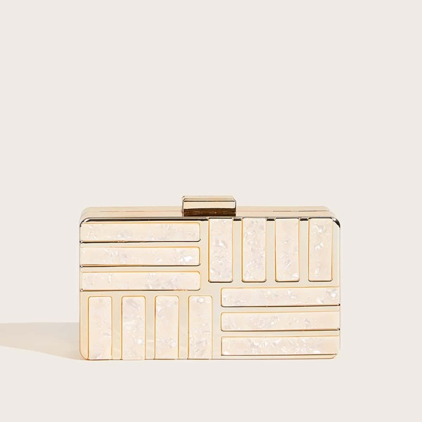 

Metallic Geometric Pattern Clutch Bag, Gold